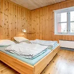 6 Person In Vaeggerlose