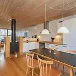 6 Person In Vaeggerlose * Bøtø By
