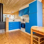 6 Person In Vaeggerlose Bøtø By