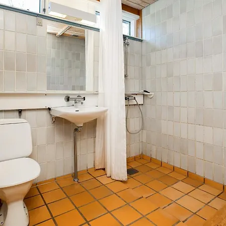 펜션 6 Person In Vaeggerlose Bøtø By